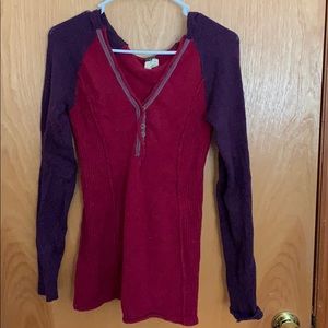 Women’s hooded sweater